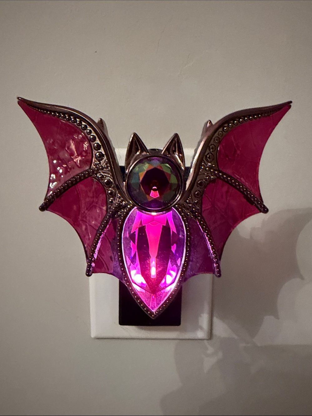 Bath & Body Works Purple Bat Wallflower Diffuser